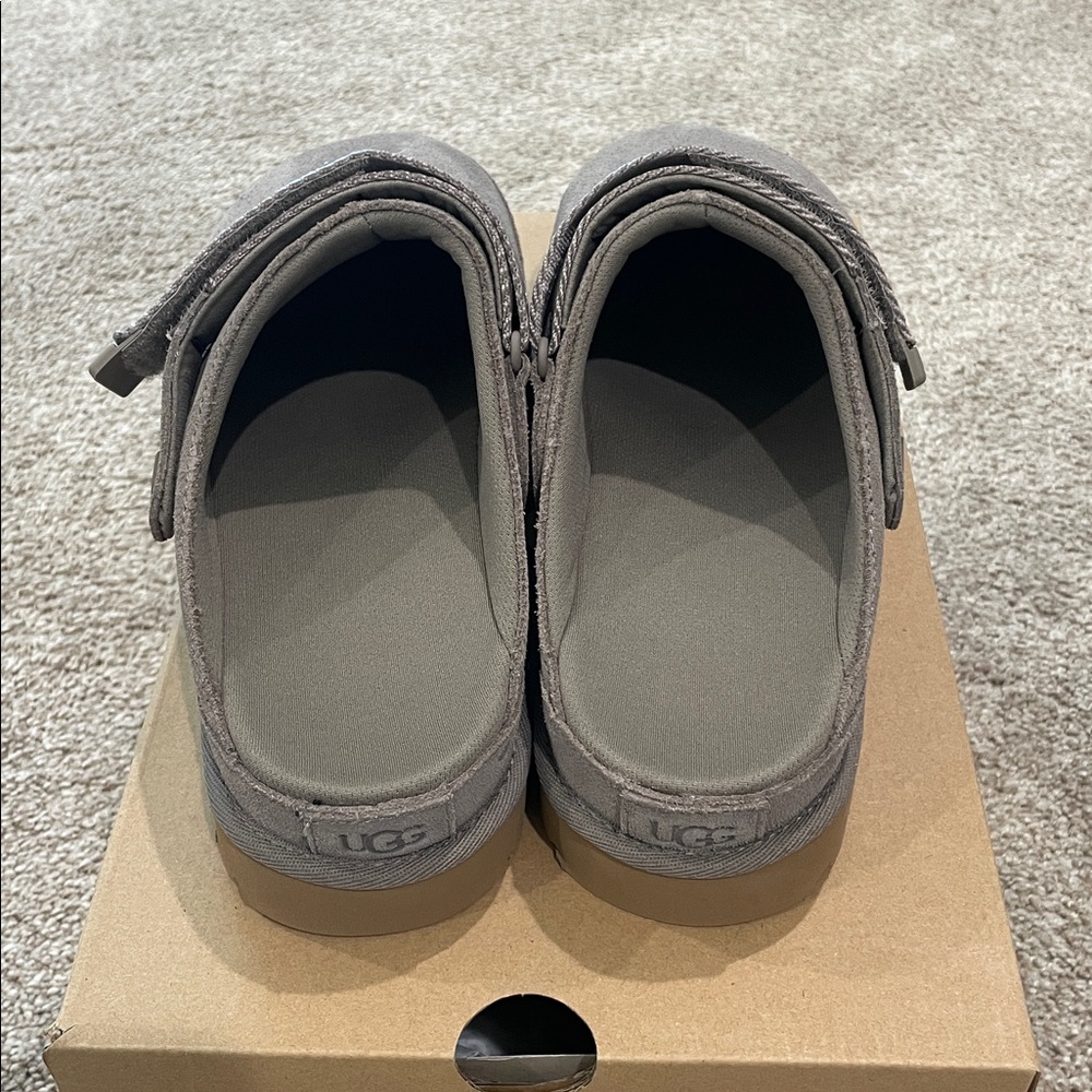 Ugg - Picture 3 of 6